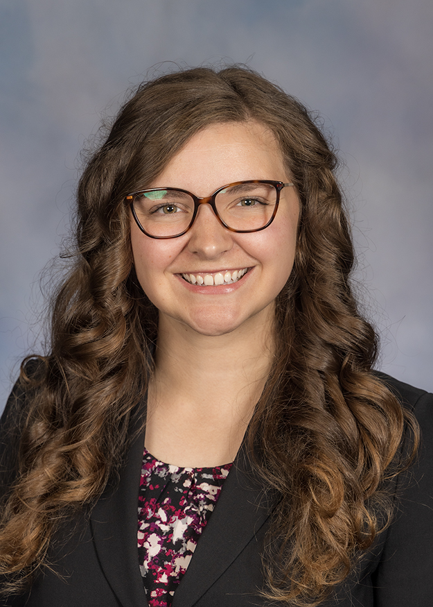 Photo of Laura Geiger, CRNA